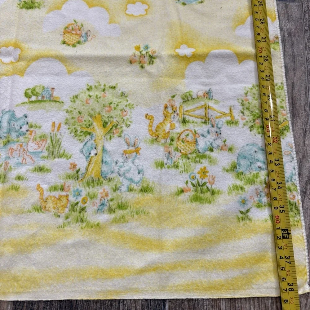 Vtg Dundee 1980s Country Yellow Bear Bunny Cat Baby Receiving Blanket 26x38
